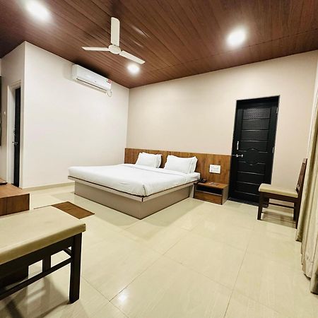 Hotel Grand Indu, 3 Star Kolhapur Exterior foto