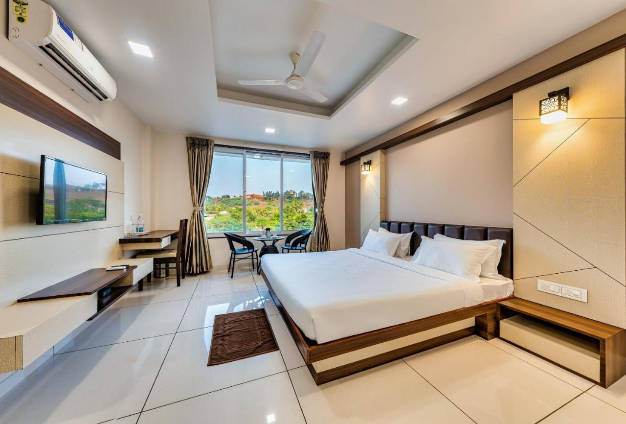 Hotel Grand Indu, 3 Star Kolhapur Exterior foto
