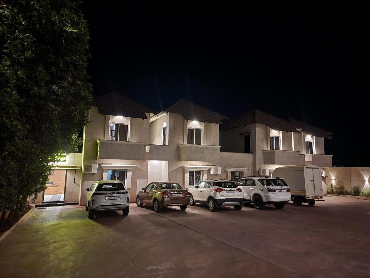Hotel Grand Indu, 3 Star Kolhapur Exterior foto
